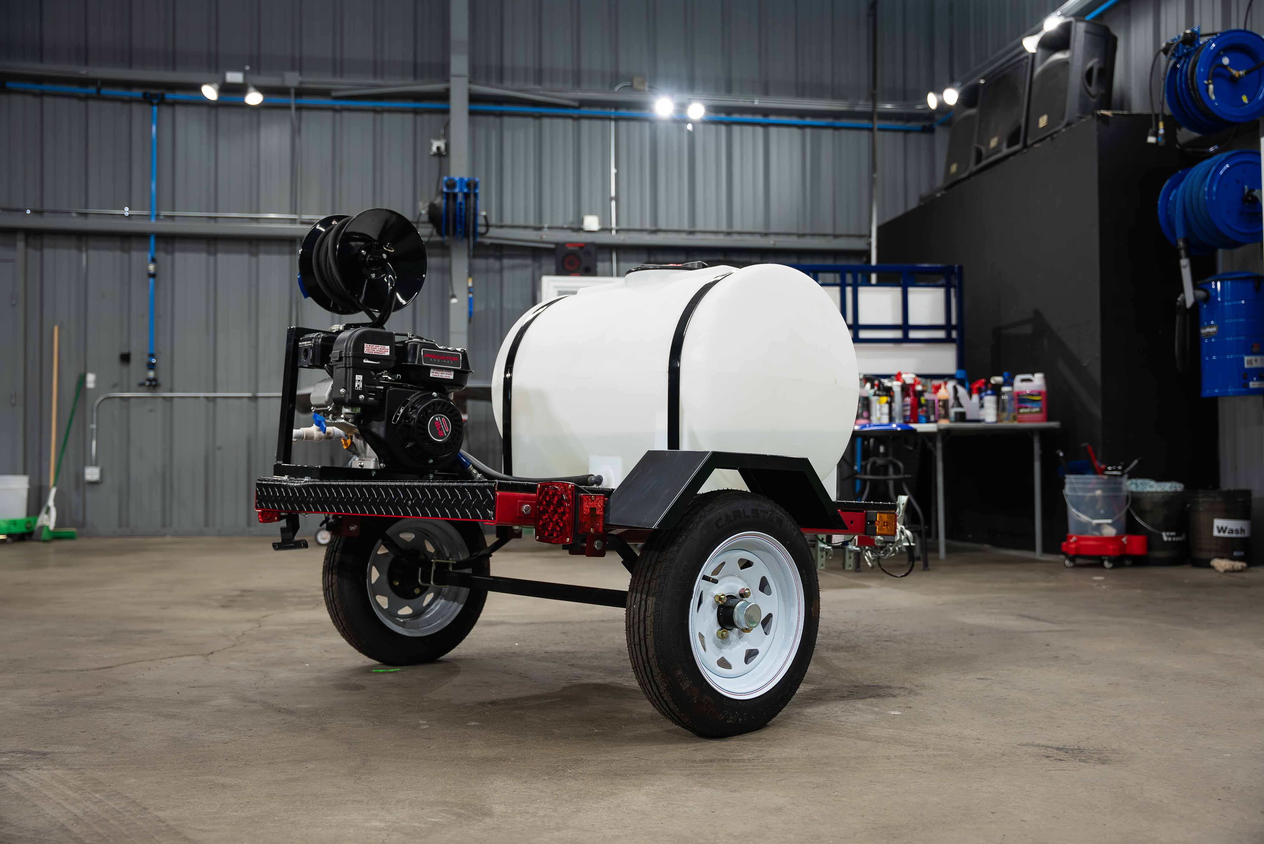 ENTRY-LEVEL 4x4 TRAILER