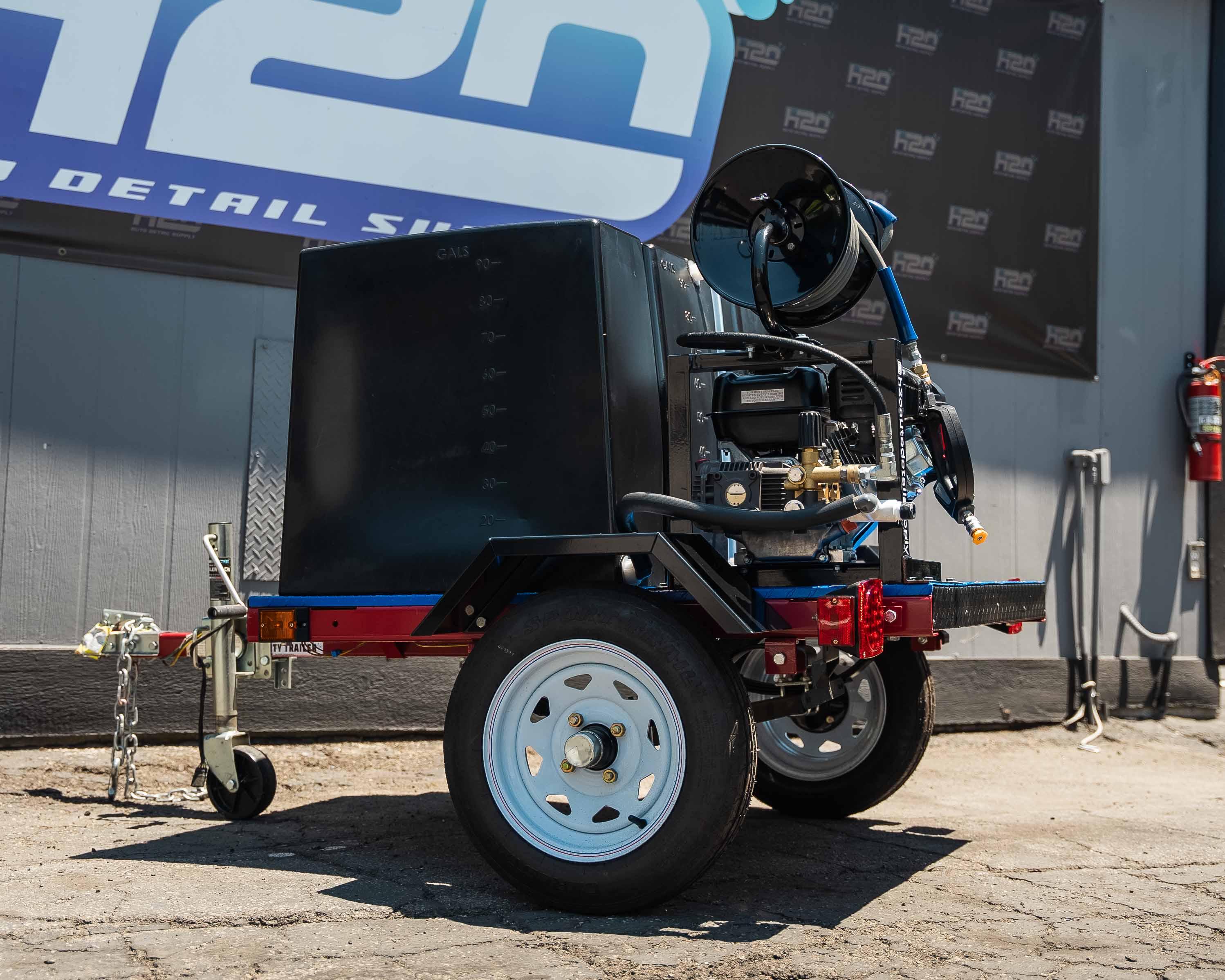 ENTRY-LEVEL 4X4 TRAILER