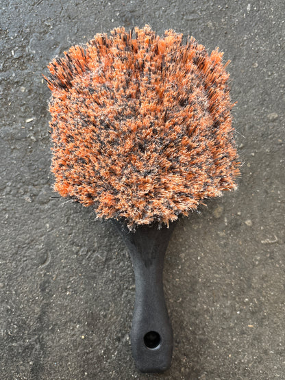 TIRE BRUSH 83-511