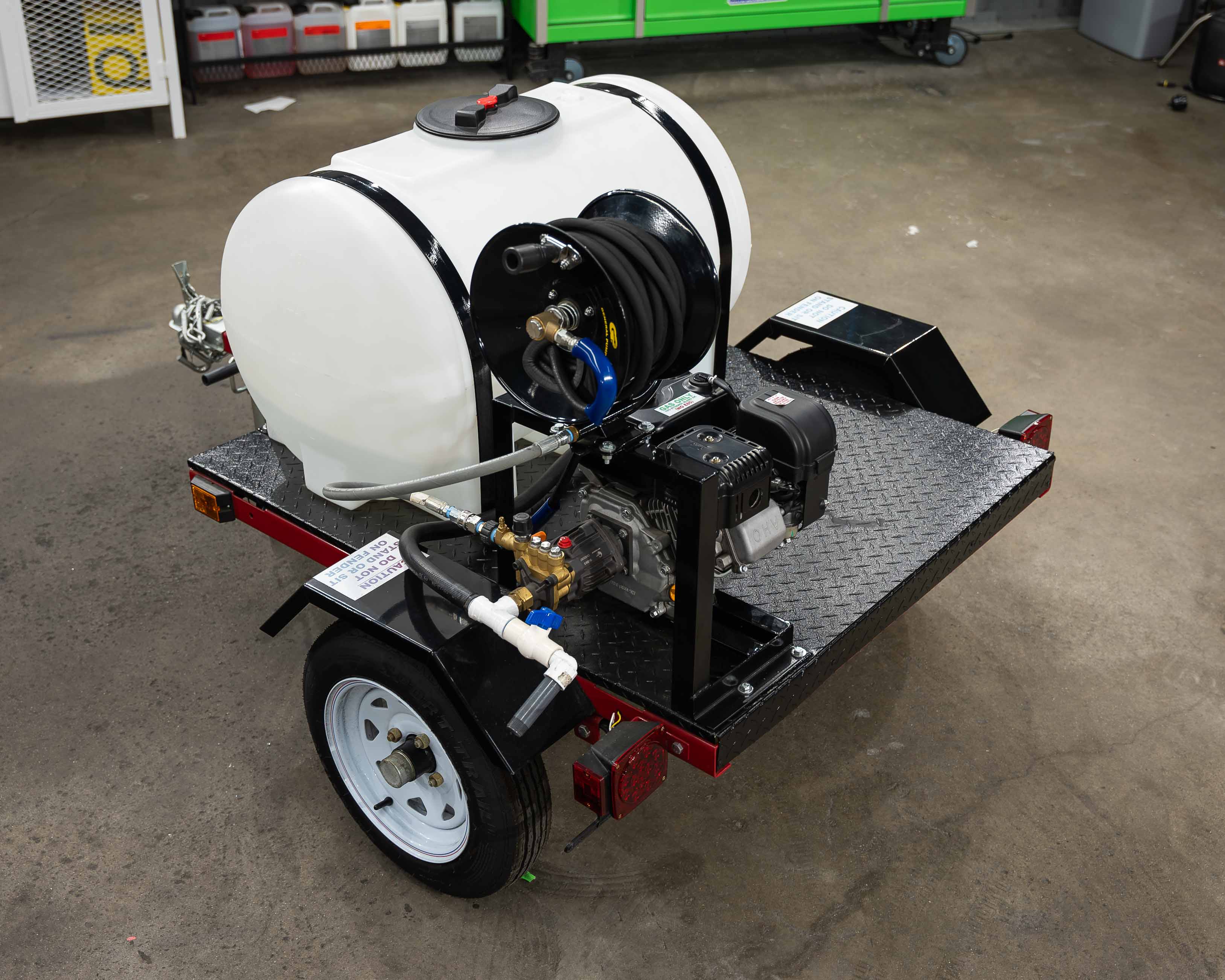 ENTRY-LEVEL 4x4 TRAILER