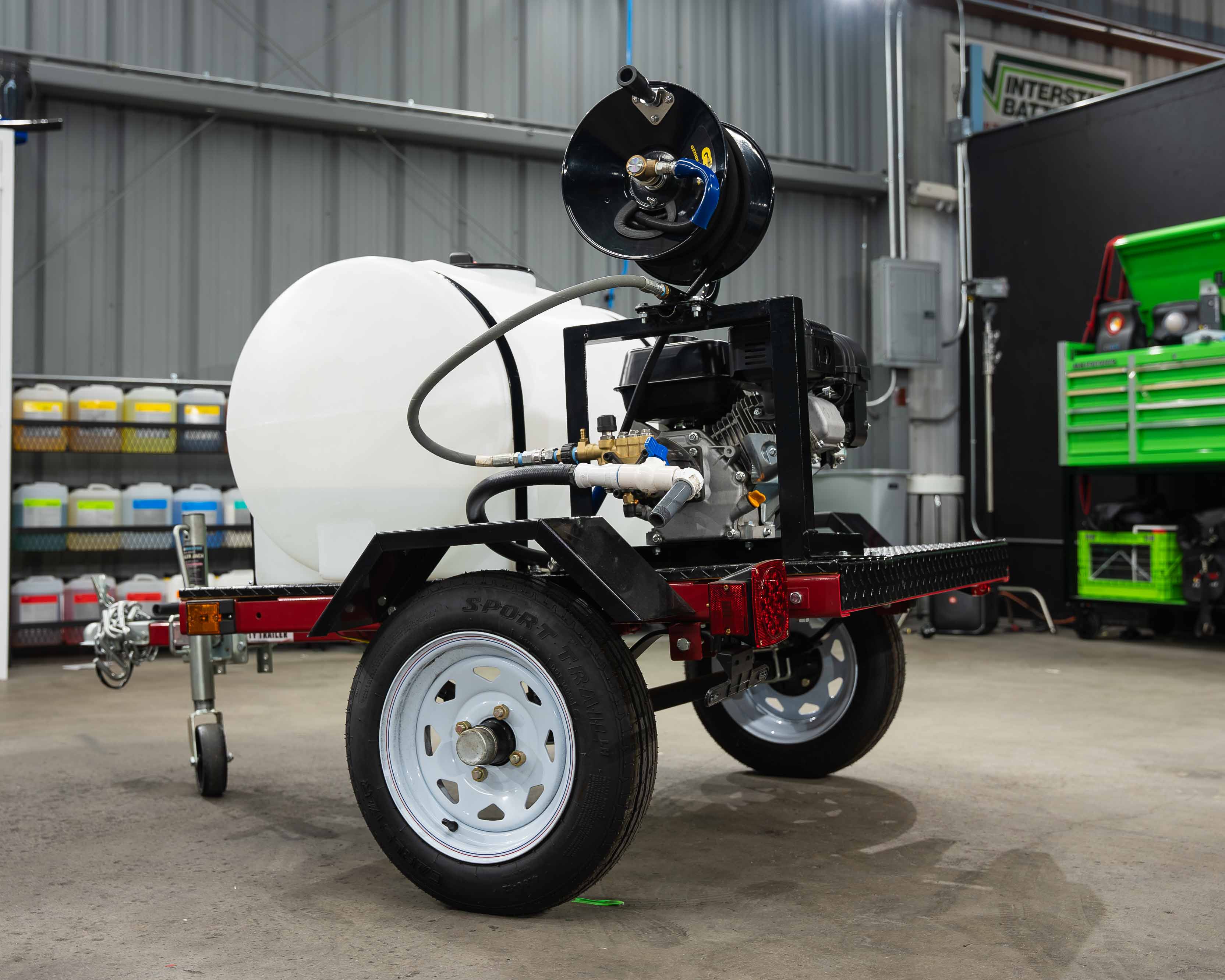 ENTRY-LEVEL 4x4 TRAILER